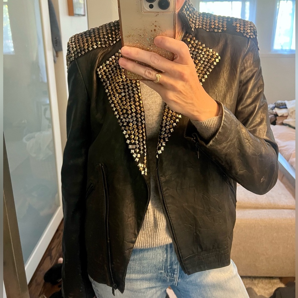 Alice & Olivia Real Black Leather Studded Jacket missing studs - Picture 2 of 10